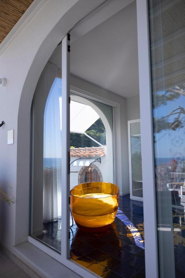 Decori Suites Amalfi Coast - Free Parking Vietri Exterior foto
